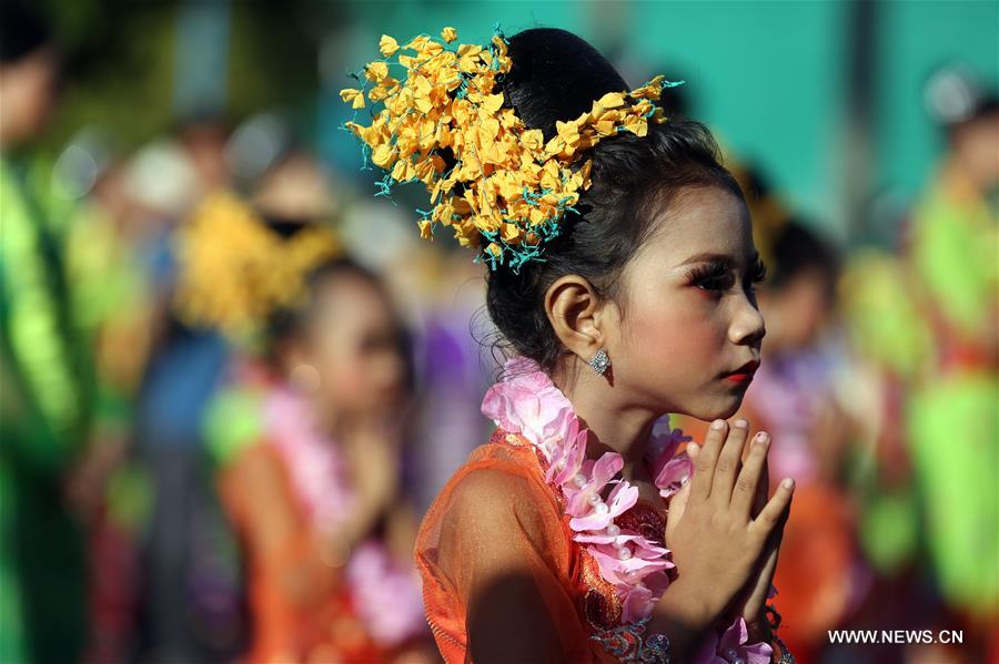 MYANMAR-YANGON-TRADITIONAL WATER FESTIVAL