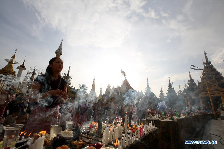 MYANMAR-YANGON-THADINGYUT FESTIVAL