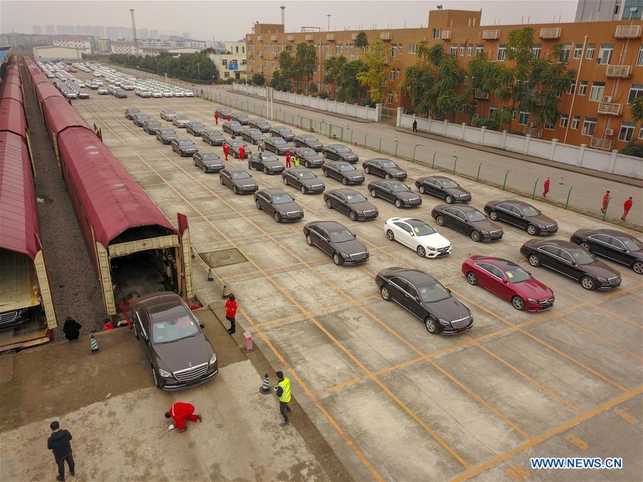 CHINA-CHONGQING-EUROPE-SPECIAL TRAIN FOR COMMERCIAL VEHICLES-CUSTOMS CLEARANCE (CN)