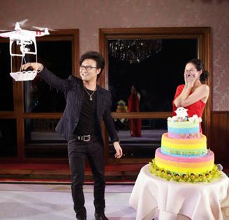 汪峰求婚章子怡成功 神秘?zé)o人機(jī)網(wǎng)上熱賣(mài)