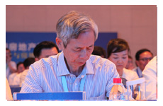 中國房地產(chǎn)業(yè)協(xié)會(huì)副會(huì)長 朱中一