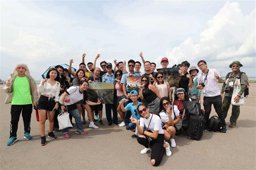 （聚焦疫情防控&middot;圖文互動(dòng)）（2）運(yùn)-20&ldquo;硬核機(jī)票&rdquo;為啥走紅走心？ &mdash;&mdash;探尋空軍的戰(zhàn)&ldquo;疫&rdquo;故事