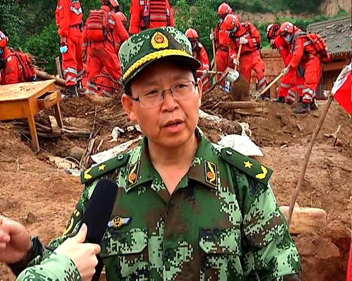 武警部隊(duì)全力進(jìn)行搶險(xiǎn)救災(zāi)