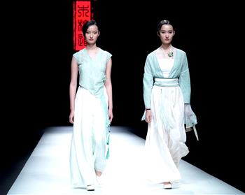 &ldquo;木棉道時裝發(fā)布會&rdquo;在京舉行