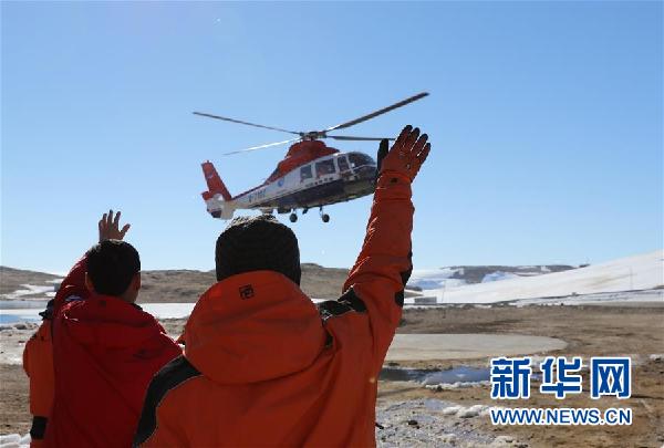 (圖文互動(dòng))(2)“雪龍”號(hào)搭載南極科考隊(duì)抵達(dá)中山站