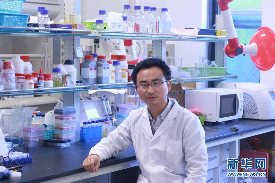 (新時(shí)代奮斗者·圖文互動)(2)“美麗發(fā)現(xiàn)”之路——記青年化學(xué)家戈鈞