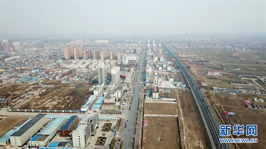 (新華全媒頭條·圖文互動)(2)奮進(jìn)新時代 建設(shè)雄安城——以習(xí)近平同志為核心的黨中央謀劃指導(dǎo)《河北雄安新區(qū)規(guī)劃綱要》編制紀(jì)實