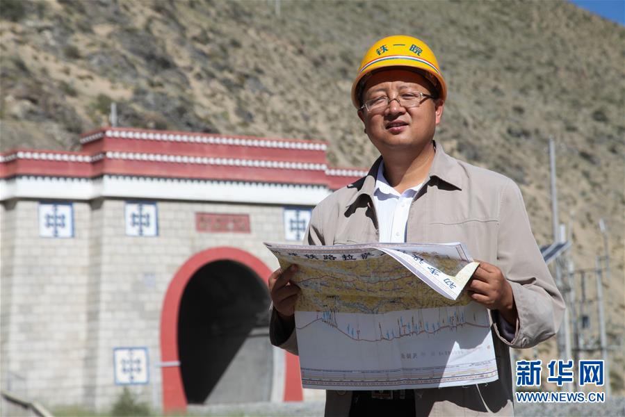 （新時(shí)代奮斗者&middot;圖文互動(dòng)）（1）執(zhí)一事，終一世&mdash;&mdash;記高原鐵路&ldquo;探路者&rdquo;劉爭(zhēng)平