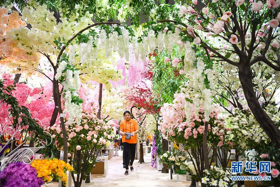 （新華全媒頭條&middot;圖文互動(dòng)）（7）從廣交會(huì)到進(jìn)博會(huì)&mdash;&mdash;中國(guó)對(duì)外開(kāi)放再譜新樂(lè)章