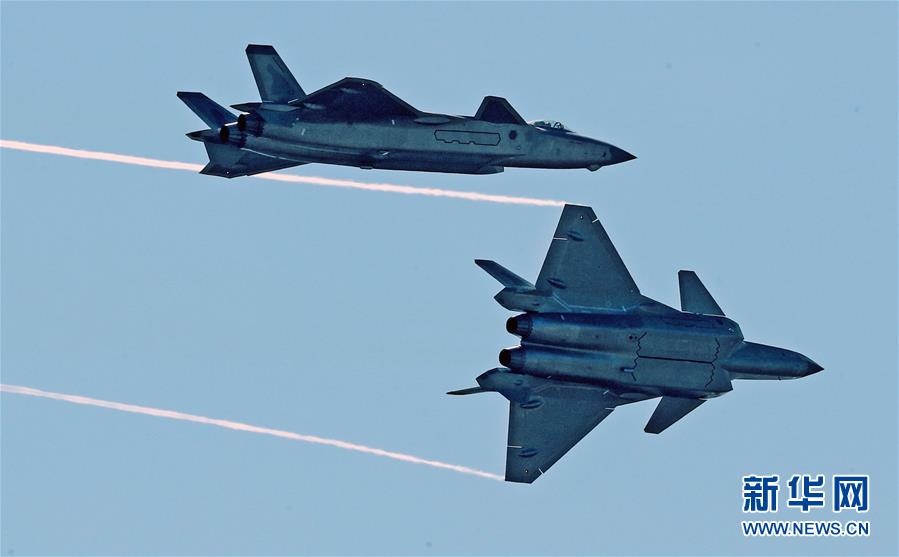 (科技)(20)中國(guó)空軍飛行表演異彩紛呈