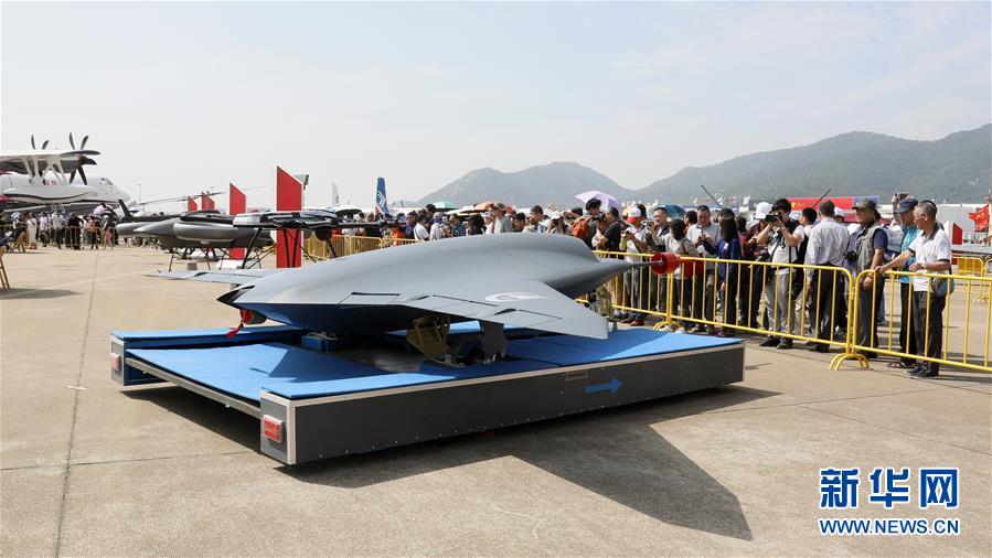 (圖文互動(dòng))(1)軍事專家:中國航展無人機(jī)展品或揭示未來空戰(zhàn)重要作戰(zhàn)樣式