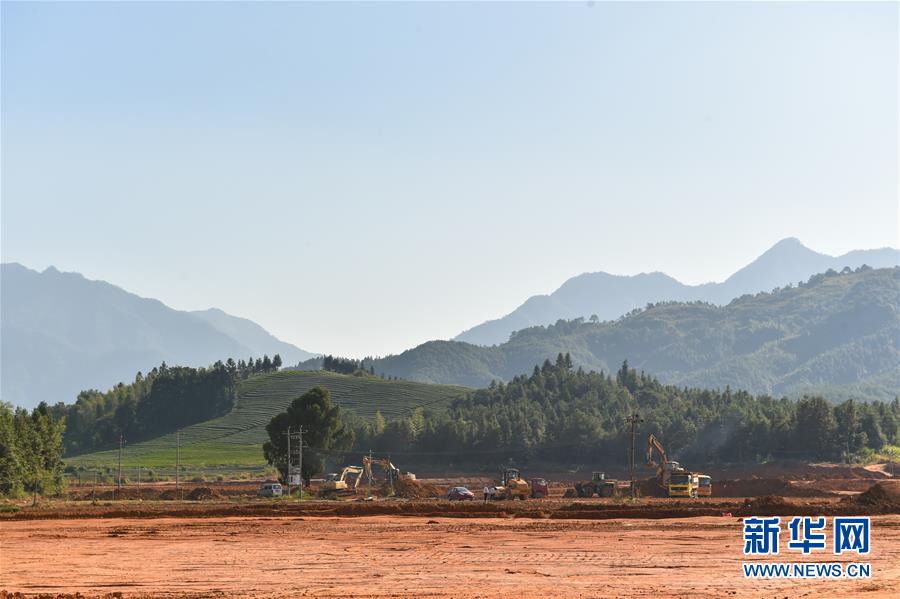 (在習近平新時代中國特色社會主義思想指引下·慶祝改革開放40周年·綠色發(fā)展)(新華全媒頭條·圖文互動)(4)綠色發(fā)展:書寫在中國大地上的美麗畫卷