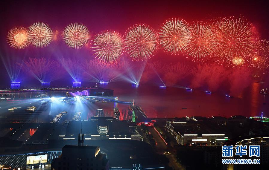 (新華全媒頭條·圖文互動(dòng))(15)風(fēng)正一帆懸——以習(xí)近平同志為核心的黨中央治國(guó)理政一年間