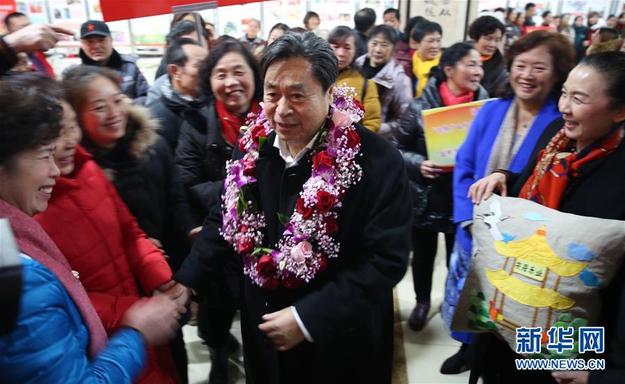 (改革先鋒風(fēng)采·圖文互動(dòng))(2)茅永紅:社區(qū)建設(shè)與治理創(chuàng)新的“拓荒者”