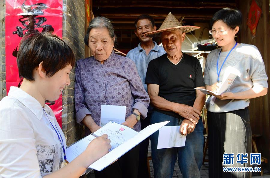 (全面深化改革這五年·圖文互動)(2)推進(jìn)偉大工程 鍛造堅強(qiáng)核心——十八屆三中全會以來全面深化黨建領(lǐng)域改革綜述