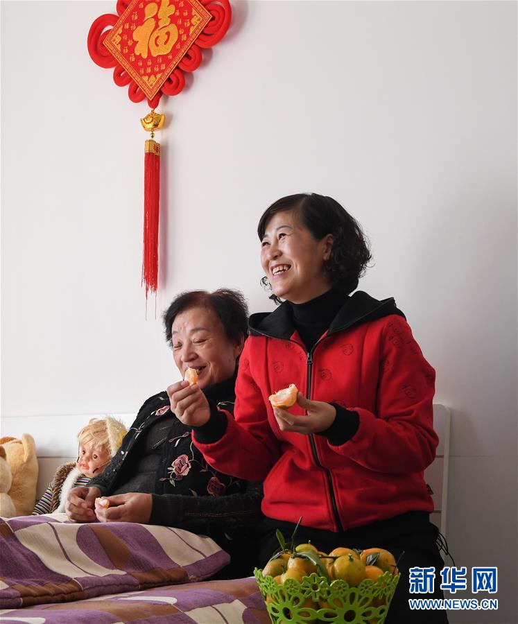 （新華全媒頭條&middot;圖文互動）（3）&ldquo;英雄之妻&rdquo;，為愛堅守19年