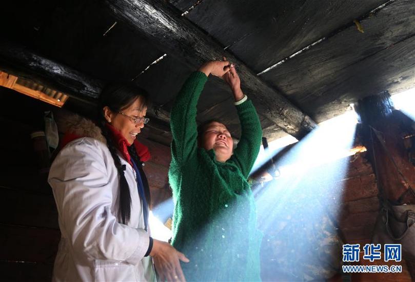 (新華全媒頭條·圖文互動)(8)大峽谷里的“背簍醫(yī)生”