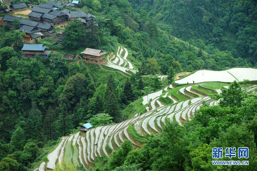 （兩會(huì)前夕看落實(shí)&middot;圖文互動(dòng)）（1）決戰(zhàn)脫貧攻堅(jiān) 奮力后發(fā)趕超&mdash;&mdash;貴州落實(shí)習(xí)近平總書記全國兩會(huì)重要講話精神紀(jì)實(shí)