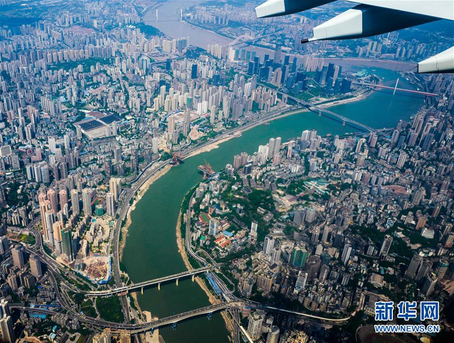 (新華全媒頭條·迎接兩會特別報(bào)道·圖文互動)(15)會當(dāng)水擊三千里——全國兩會前夕看中國信心