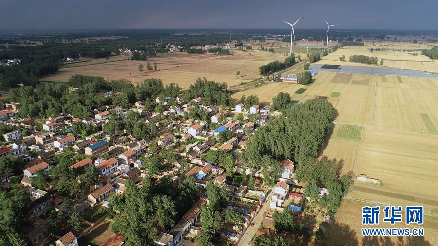 （新華全媒頭條&middot;迎接兩會特別報道&middot;圖文互動）（8）奮進(jìn)，向著第一個百年奮斗目標(biāo)&mdash;&mdash;寫在2019年全國兩會召開之際