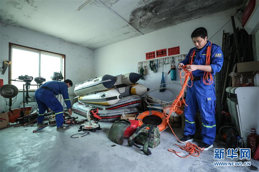 （圖文互動）（3）讓更多人樂于奉獻(xiàn)&mdash;&mdash;遼寧葫蘆島愛心志愿團(tuán)隊(duì)群像