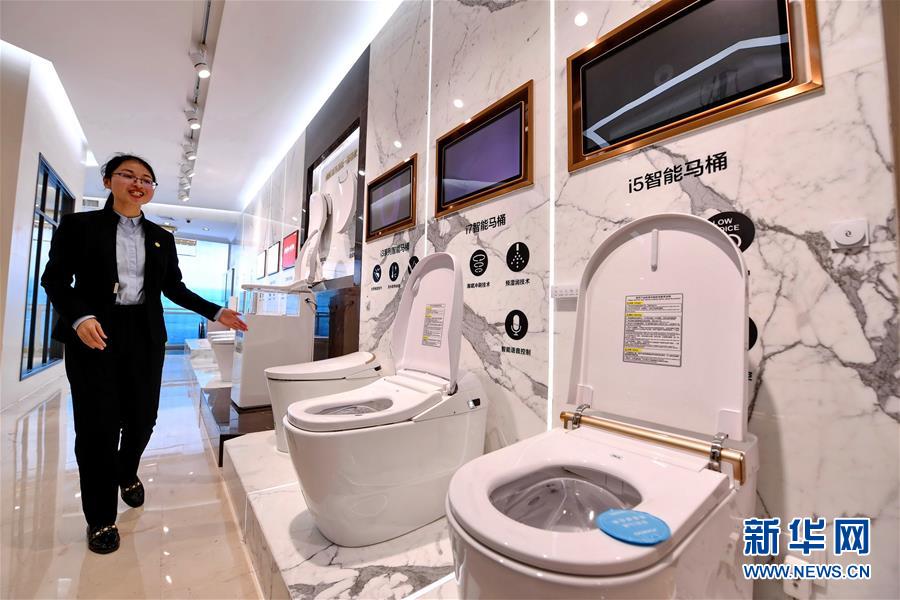 （在習(xí)近平新時代中國特色社會主義思想指引下&mdash;&mdash;新時代新作為新篇章&middot;圖文互動）（1）國際范兒&middot;科技范兒&middot;綠色范兒&mdash;&mdash;傳統(tǒng)制造業(yè)嶄露&ldquo;新面孔&rdquo;