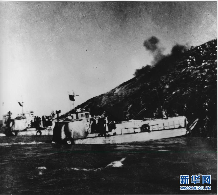 （人民海軍70年&middot;新華全媒頭條&middot;圖文互動）（2）向著深藍出發(fā)&mdash;&mdash;獻給人民海軍成立70周年