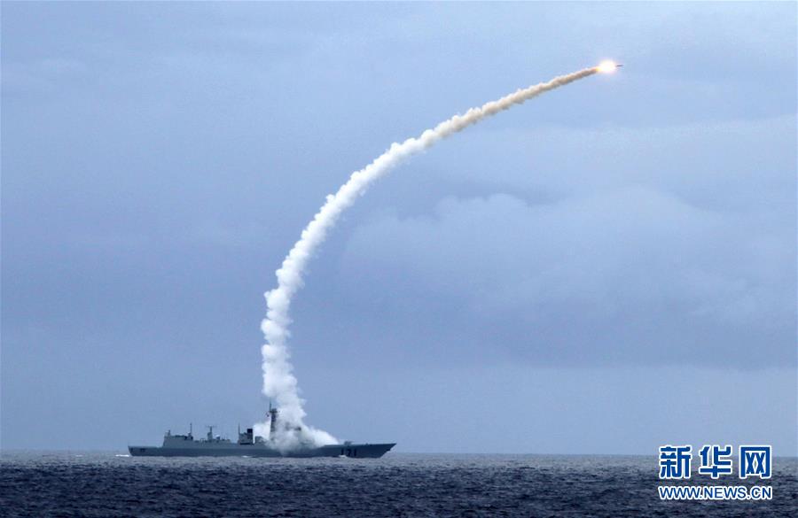 （新華全媒頭條&middot;人民海軍70年&middot;圖文互動(dòng)）（4）向海圖強(qiáng)春潮涌&mdash;&mdash;黨中央、中央軍委和習(xí)主席關(guān)心人民海軍建設(shè)發(fā)展紀(jì)實(shí)