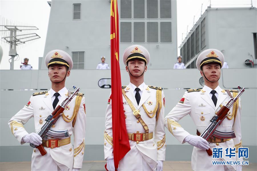 (新華全媒頭條·人民海軍70年·圖文互動)(1)奏響新時代海上和平樂章——人民海軍成立70周年海上閱兵活動紀實