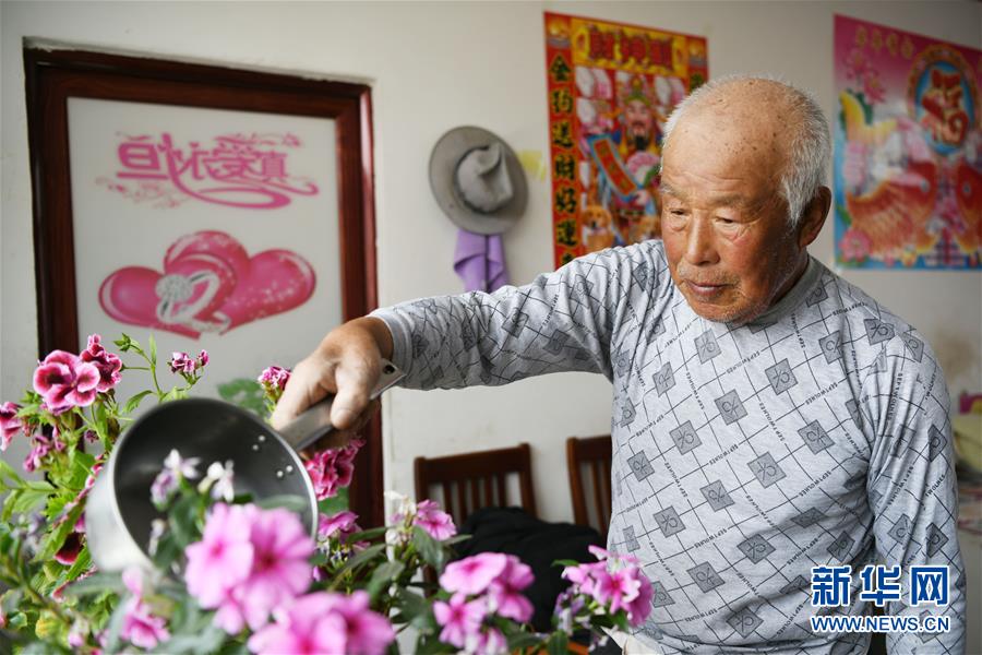 （壯麗70年&middot;奮斗新時(shí)代&middot;圖文互動(dòng)）（3）&ldquo;光腚屯&rdquo;富了美了&mdash;&mdash;《暴風(fēng)驟雨》原型地黑龍江元寶村振興見聞 