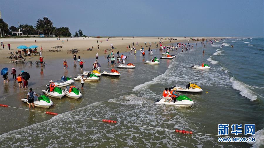 （壯麗70年 奮斗新時(shí)代&mdash;&mdash;推動(dòng)高質(zhì)量發(fā)展調(diào)研行&middot;圖文互動(dòng)）（1）近海能看鯨魚白海豚，廣西這片濱海旅游勝地啥來頭？