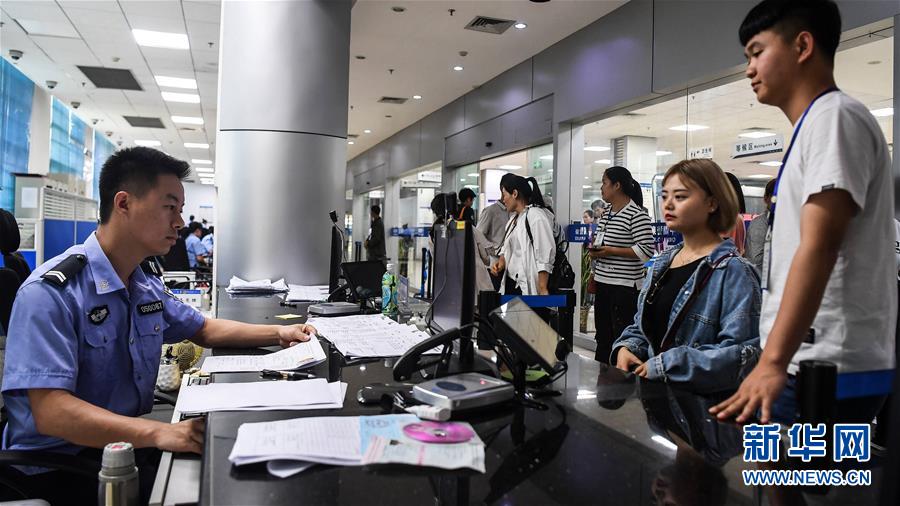 （壯麗70年 奮斗新時(shí)代&mdash;&mdash;推動(dòng)高質(zhì)量發(fā)展調(diào)研行&middot;圖文互動(dòng)）（5）近海能看鯨魚(yú)白海豚，廣西這片濱海旅游勝地啥來(lái)頭？