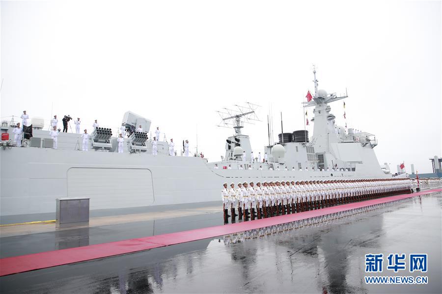 （新華全媒頭條&middot;人民海軍70年&middot;圖文互動）（2）奏響新時代海上和平樂章&mdash;&mdash;人民海軍成立70周年海上閱兵活動紀實