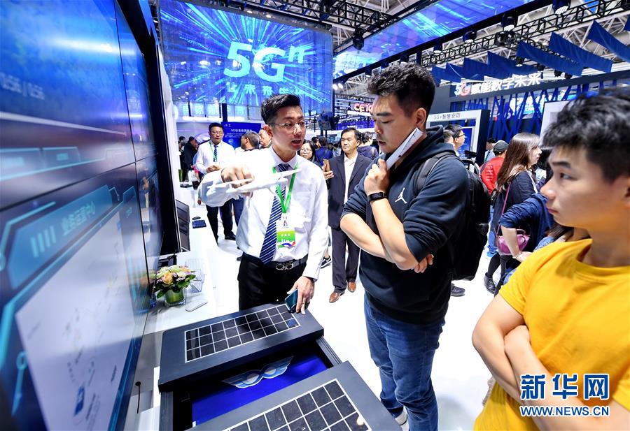 （新華全媒頭條&middot;圖文互動(dòng)）（11）從&ldquo;數(shù)字中國&rdquo;看中國發(fā)展新信號(hào)、新亮點(diǎn)、新趨勢(shì)