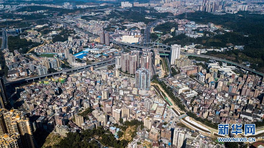 (在習(xí)近平新時(shí)代中國(guó)特色社會(huì)主義思想指引下——新時(shí)代新作為新篇章·圖文互動(dòng))(2)從種地到“種”高科技產(chǎn)業(yè)——“改革村”的新思維