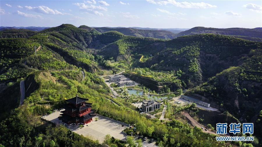 (新華全媒頭條·圖文互動)(10)紅色土地上的不變初心——革命老區(qū)井岡山和延安脫貧啟示錄