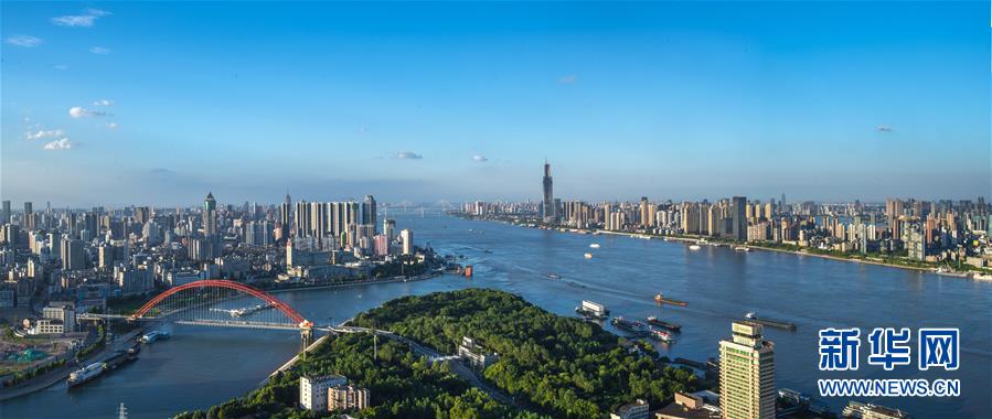 （壯麗70年&middot;奮斗新時代&mdash;&mdash;共和國發(fā)展成就巡禮&middot;圖文互動）（10）潮涌楚天闊&mdash;&mdash;湖北砥礪奮進(jìn)70年譜寫高質(zhì)量發(fā)展華章
