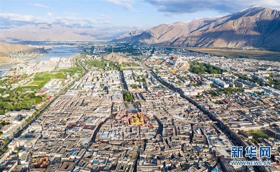 (壯麗70年·奮斗新時(shí)代——共和國(guó)發(fā)展成就巡禮·圖文互動(dòng))(1)人間奇跡在高原——新中國(guó)成立70年西藏發(fā)展成就紀(jì)實(shí)