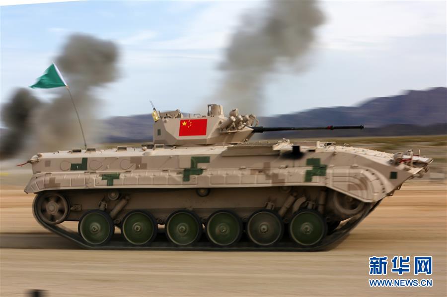 (圖文互動(dòng))(5)“國際軍事比賽-2019”:中國參賽隊(duì)刷新“蘇沃洛夫突擊”步戰(zhàn)車組單車賽紀(jì)錄
