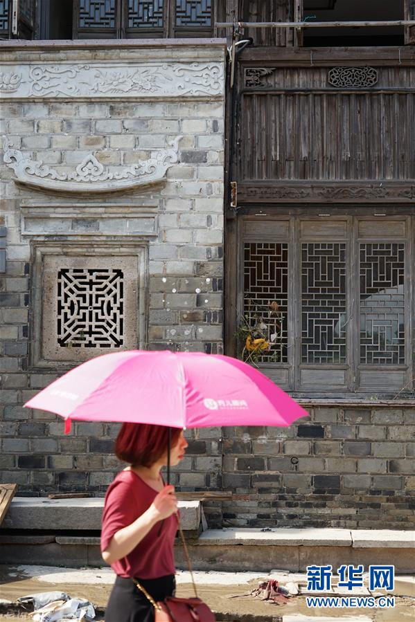 （關注&ldquo;利奇馬&rdquo;&middot;圖文互動）（1）古城洪災 八方馳援&mdash;&mdash;洪水災害下的浙江臨?，F(xiàn)場目擊