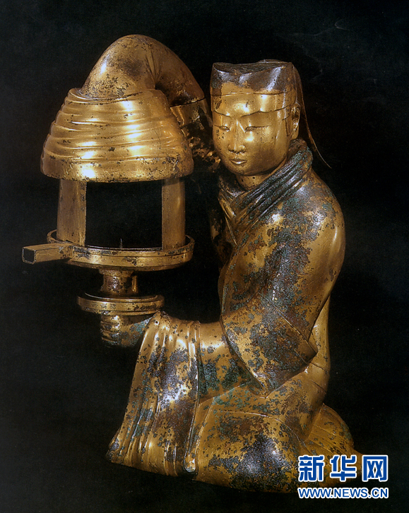 （新華調(diào)查&middot;新中國(guó)考古重大發(fā)現(xiàn)&middot;圖文互動(dòng)）（4）滿城漢墓：點(diǎn)一盞長(zhǎng)信宮燈，看不盡金縷玉衣