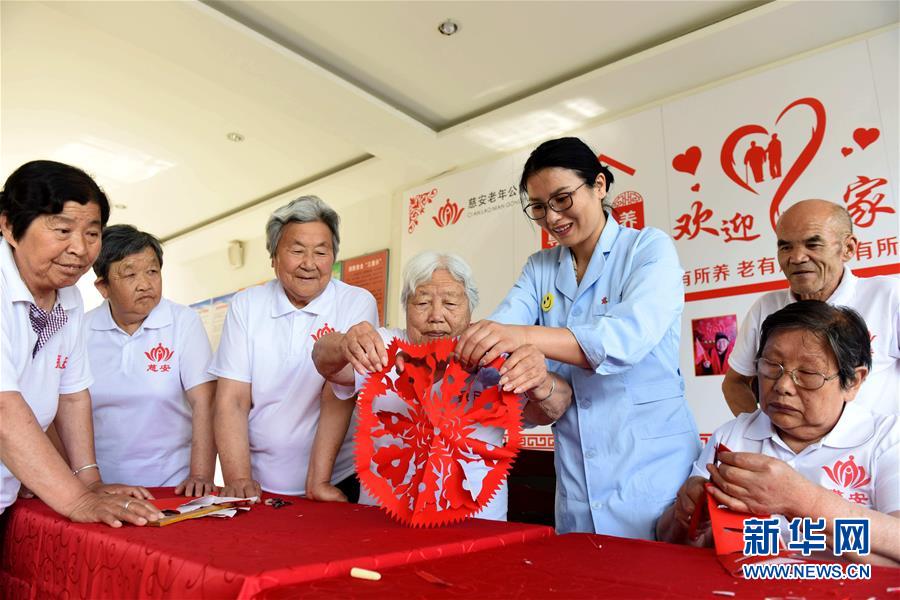 （壯麗70年&middot;奮斗新時(shí)代&mdash;&mdash;共和國(guó)發(fā)展成就巡禮&middot;圖文互動(dòng)）（9）人民至上的生動(dòng)實(shí)踐&mdash;&mdash;共和國(guó)民生發(fā)展成就巡禮