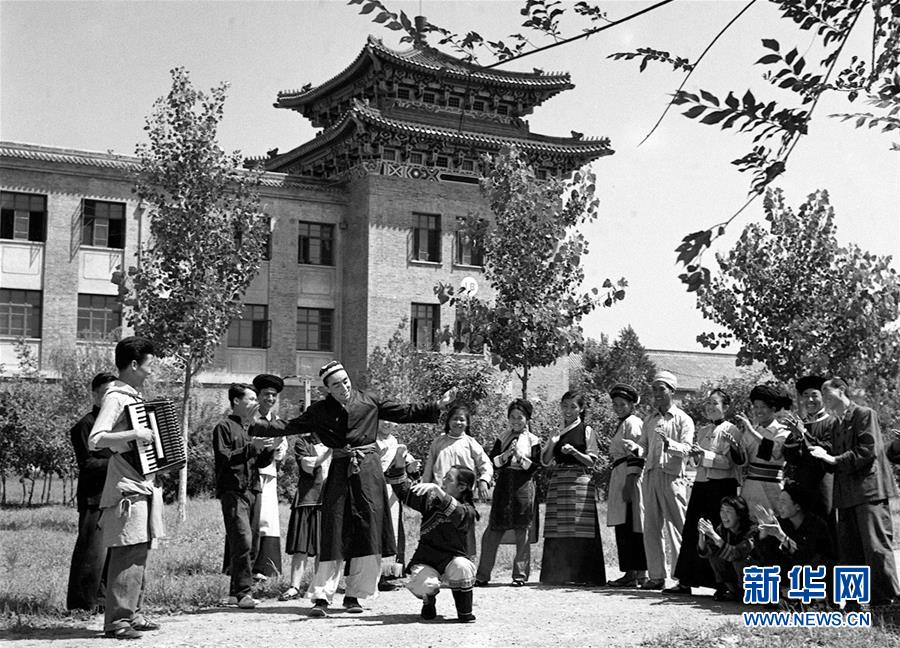 （壯麗70年&middot;奮斗新時(shí)代&mdash;&mdash;新中國崢嶸歲月）（3）中華民族大家庭