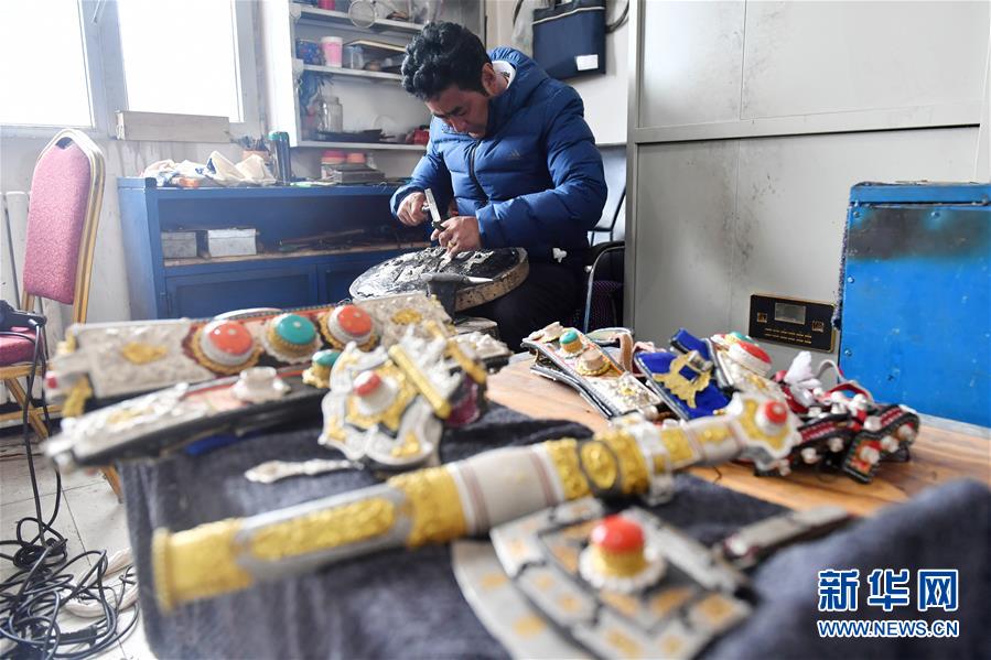 (決戰(zhàn)決勝脫貧攻堅·圖文互動)(5)一個三江源地區(qū)貧困縣的扶智探索