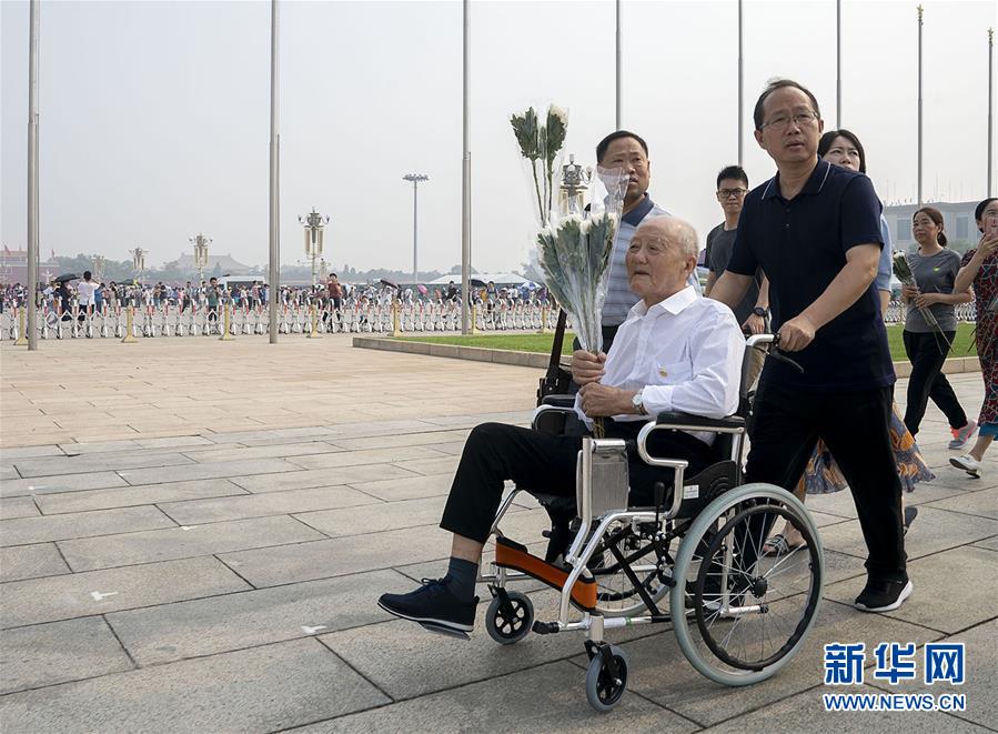 （壯麗70年&middot;奮斗新時(shí)代&mdash;&mdash;共和國榮光）（2）張富清：緊跟黨走，做黨的好戰(zhàn)士