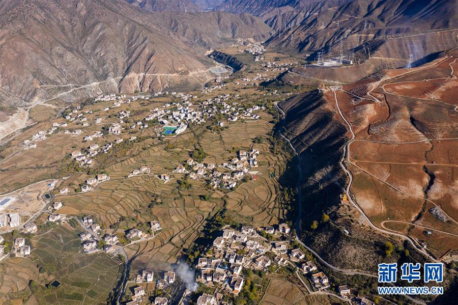 （圖文互動）（6）香巴拉并不遙遠&mdash;&mdash;寫在潔白的現(xiàn)代藏鄉(xiāng)