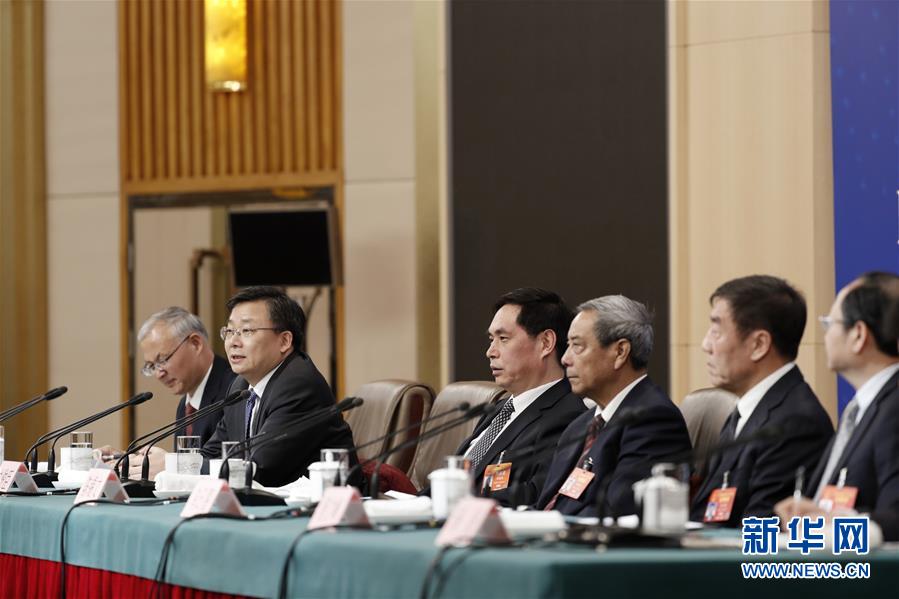 （兩會(huì)&middot;XHDW）（15）全國人大相關(guān)負(fù)責(zé)人就&ldquo;人大立法工作&rdquo;答記者問
