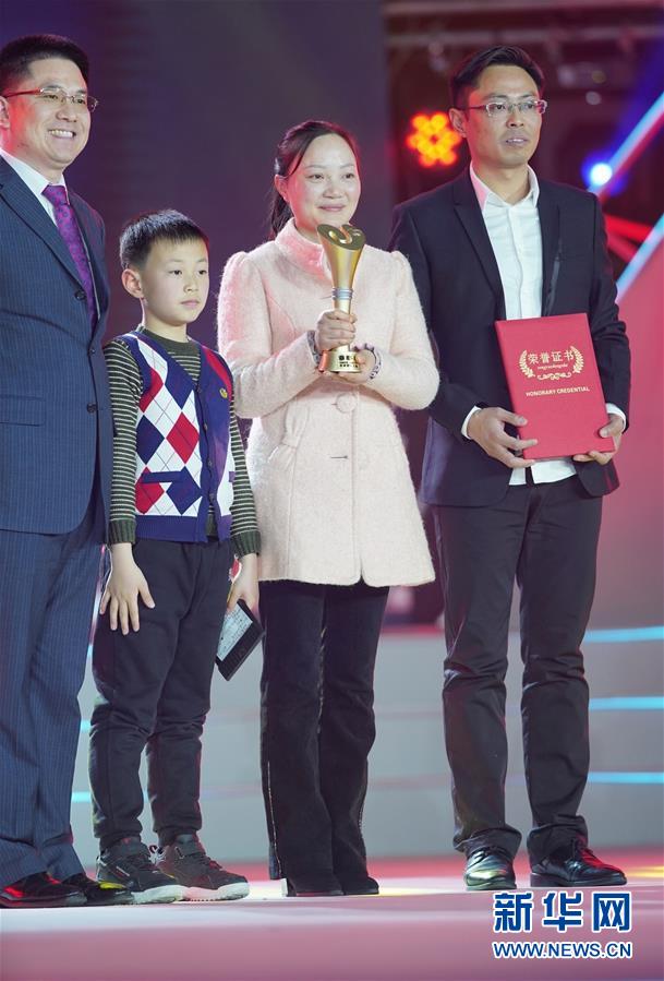 （圖文互動）（5）&ldquo;中國網(wǎng)事&middot;感動2019&rdquo;十大年度網(wǎng)絡(luò)人物揭曉