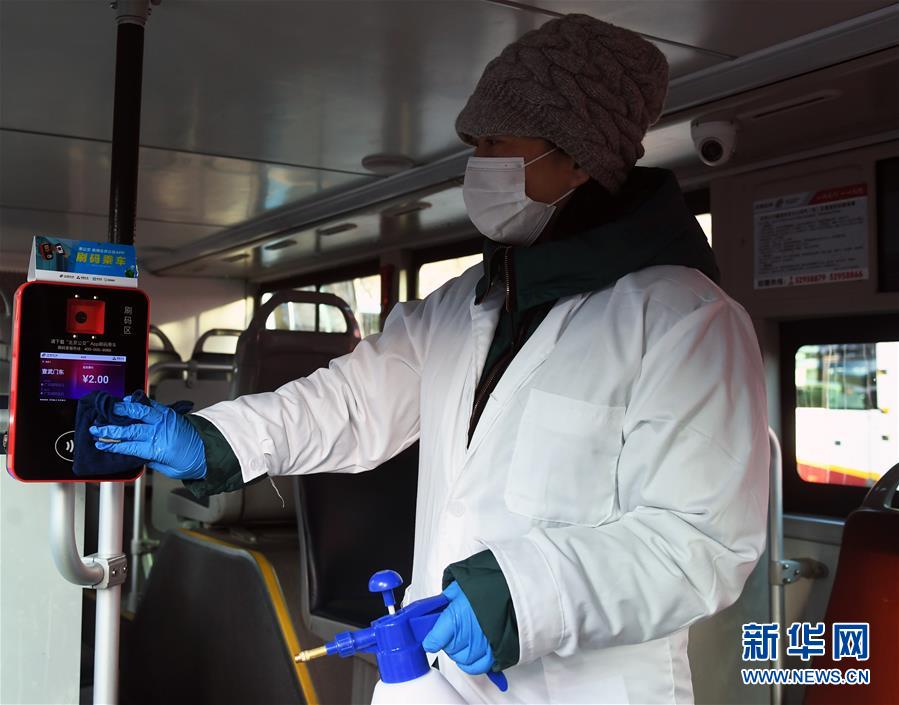 （聚焦疫情防控&middot;圖文互動）（4）北京節(jié)后首個(gè)工作日：交通秩序井然 市場供應(yīng)穩(wěn)定