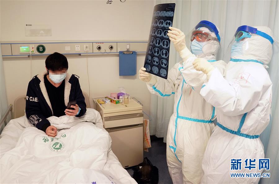 （新華全媒頭條&middot;圖文互動）（7）&ldquo;與國家同舟，與人民共濟(jì)&rdquo;&mdash;&mdash;新冠肺炎重癥救治同濟(jì)醫(yī)院戰(zhàn)&ldquo;疫&rdquo;直擊